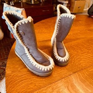 Woman’s Gingersnap size 10 boots